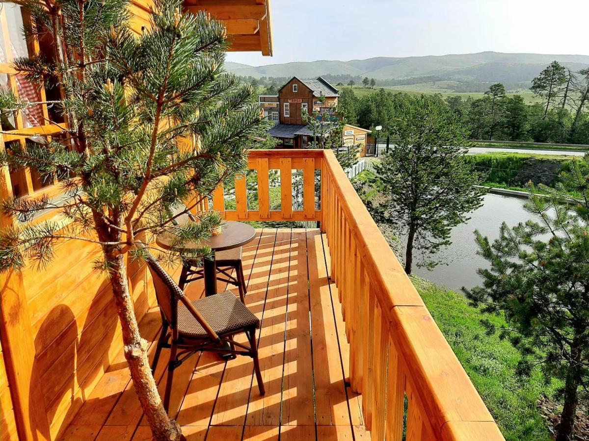 El Paso City, Zlatibor - Unique Wooden Cottages, Treehouse, Wild West Rooms, Accommodation 1-6 People Buitenkant foto