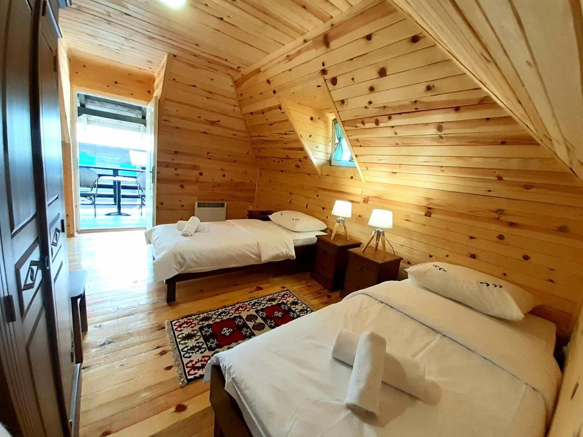 El Paso City, Zlatibor - Unique Wooden Cottages, Treehouse, Wild West Rooms, Accommodation 1-6 People Buitenkant foto