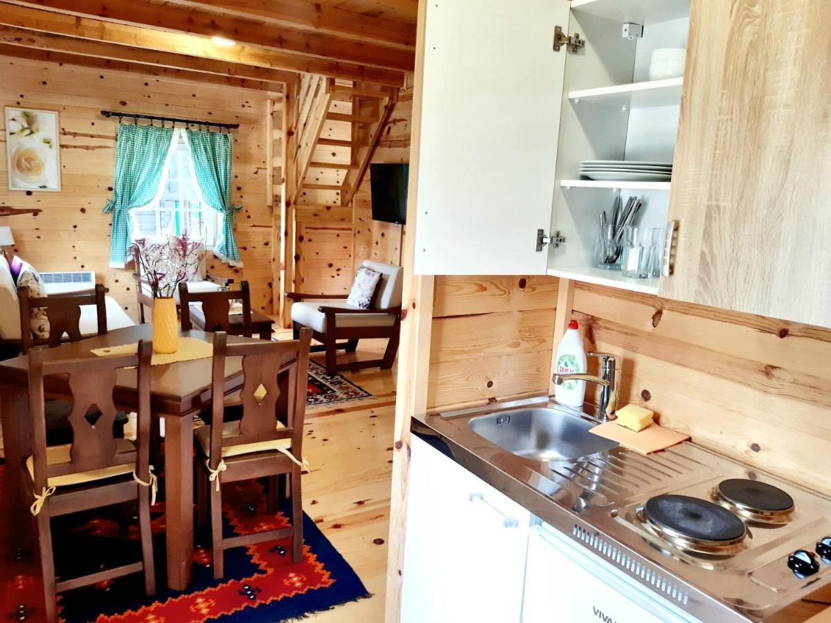 El Paso City, Zlatibor - Unique Wooden Cottages, Treehouse, Wild West Rooms, Accommodation 1-6 People Buitenkant foto