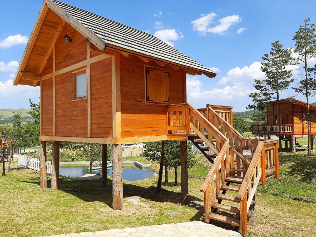 El Paso City, Zlatibor - Unique Wooden Cottages, Treehouse, Wild West Rooms, Accommodation 1-6 People Buitenkant foto