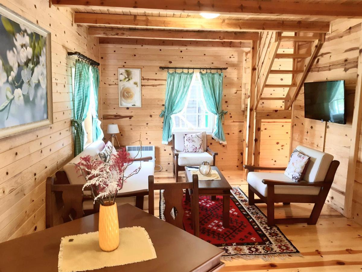 El Paso City, Zlatibor - Unique Wooden Cottages, Treehouse, Wild West Rooms, Accommodation 1-6 People Buitenkant foto