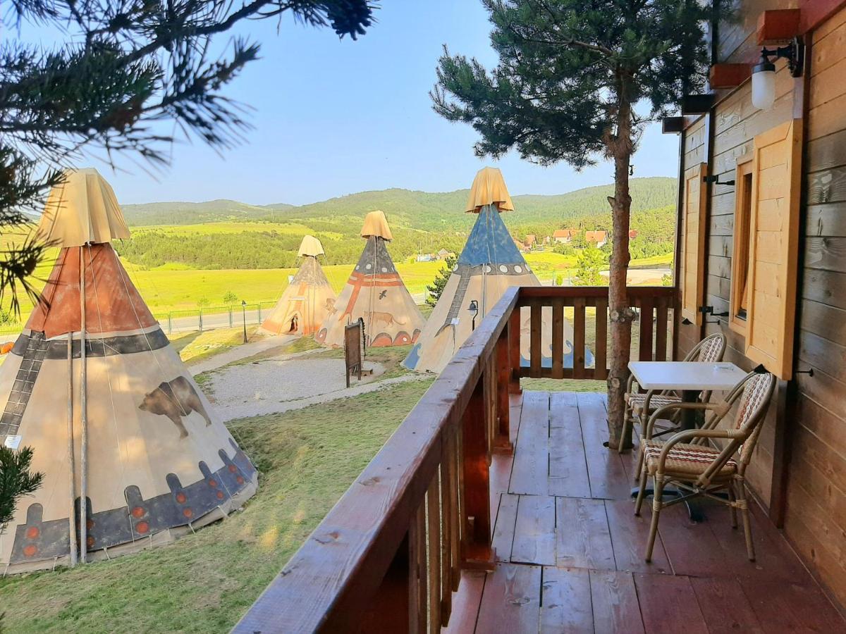 El Paso City, Zlatibor - Unique Wooden Cottages, Treehouse, Wild West Rooms, Accommodation 1-6 People Buitenkant foto