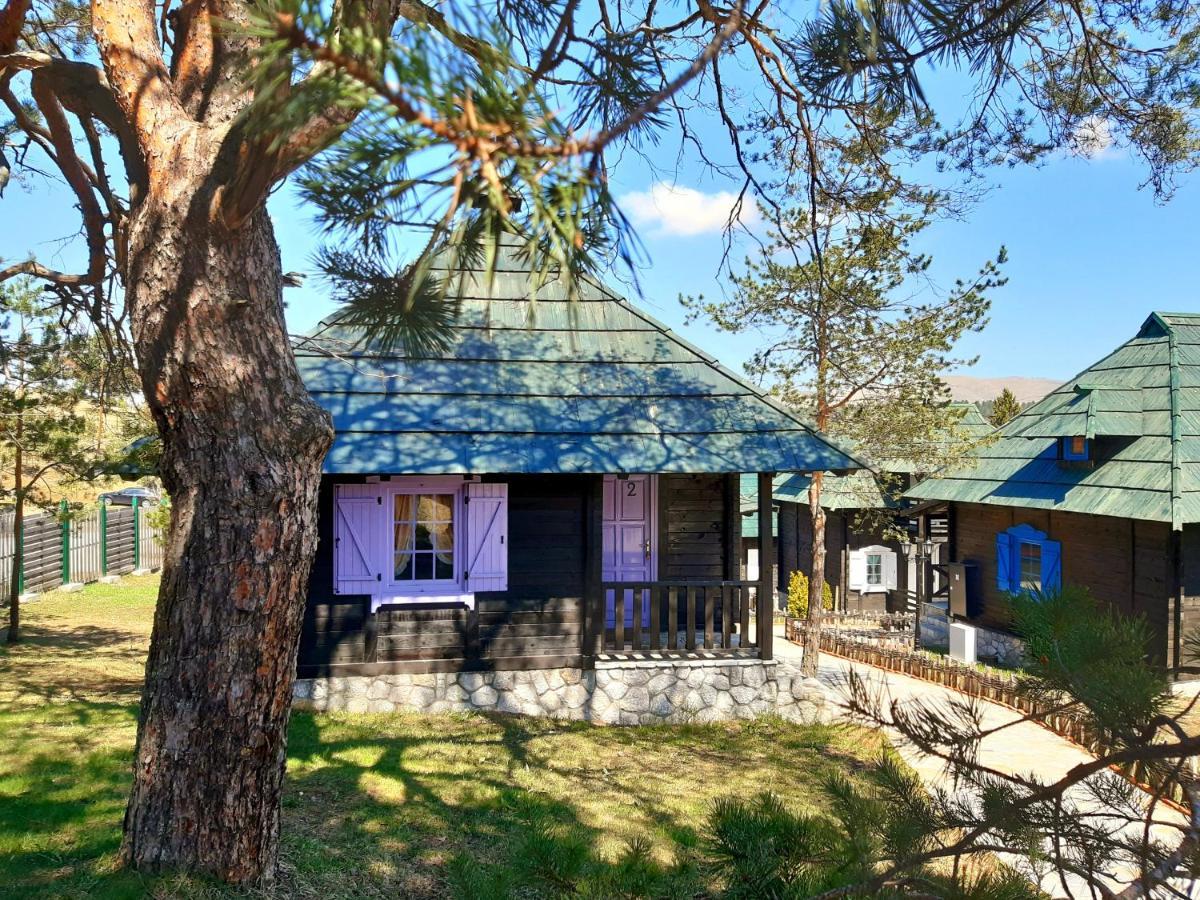 El Paso City, Zlatibor - Unique Wooden Cottages, Treehouse, Wild West Rooms, Accommodation 1-6 People Buitenkant foto