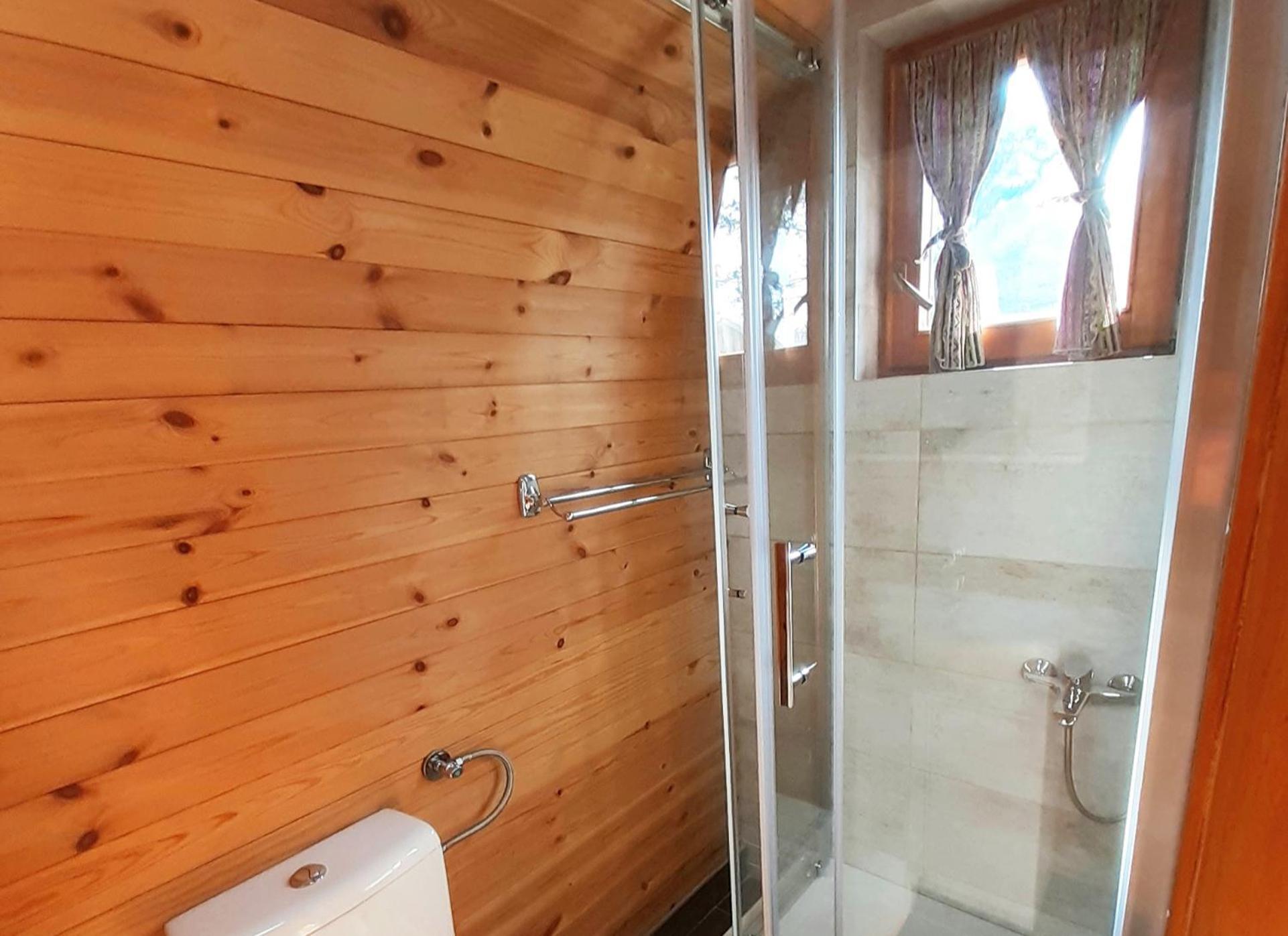 El Paso City, Zlatibor - Unique Wooden Cottages, Treehouse, Wild West Rooms, Accommodation 1-6 People Kamer foto