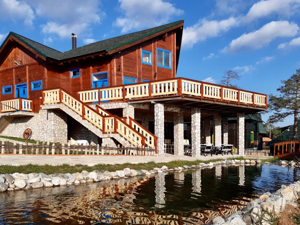 El Paso City, Zlatibor - Unique Wooden Cottages, Treehouse, Wild West Rooms, Accommodation 1-6 People Buitenkant foto